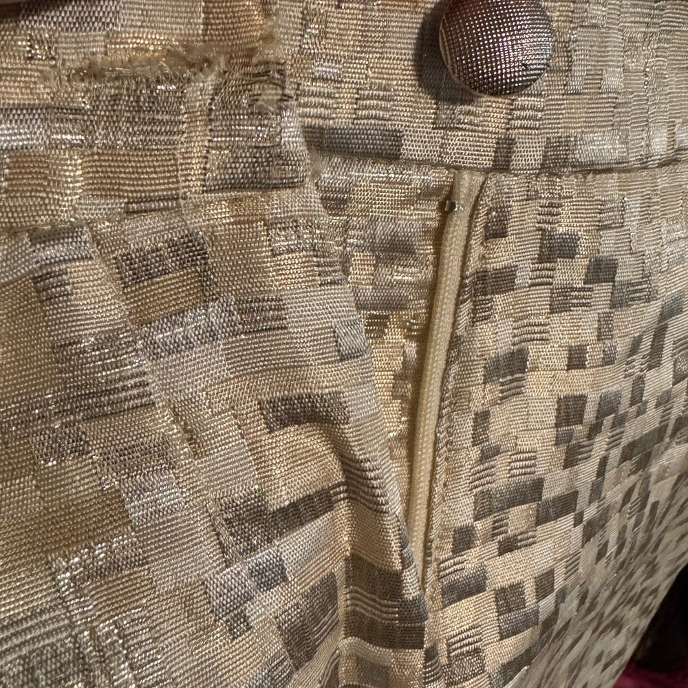 Women's Cream Patterned Metallic Boutique Shorts - Picture 15 of 16